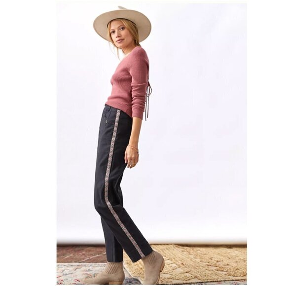ANTHROPOLOGIE | Tapered Side Stripe Black Pants 6 NWT - Picture 4 of 11
